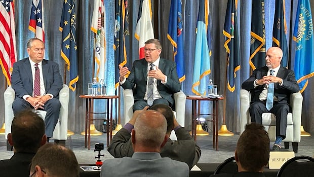Nuclear power is coming to Sask., Premier Moe says at bi-lateral conference
cbc.ca/news/canada/sa…

Find out more at nationalnewswatch.com