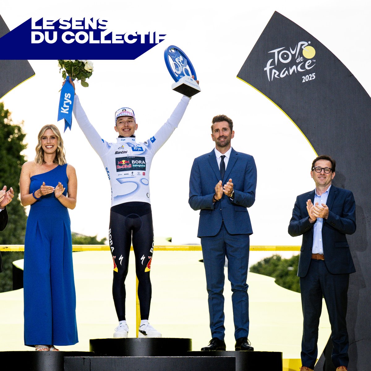 KRYS GROUP (@krysgroup) on Twitter photo Félicitations à Florian Lipowitz, 3e du général et vainqueur du maillot blanc 🏆
<a href="/LeTour/">Tour de France™</a> s’est achevé ce dimanche lors d’un final spectaculaire dans les rues de Paris 🚴♀️
Le maillot blanc, parrainé par Krys, a été remis par Pierre Fournier, président KRYS GROUP. Félicitations à Florian Lipowitz, 3e du général et vainqueur du maillot blanc 🏆
<a href="/LeTour/">Tour de France™</a> s’est achevé ce dimanche lors d’un final spectaculaire dans les rues de Paris 🚴♀️
Le maillot blanc, parrainé par Krys, a été remis par Pierre Fournier, président KRYS GROUP.
