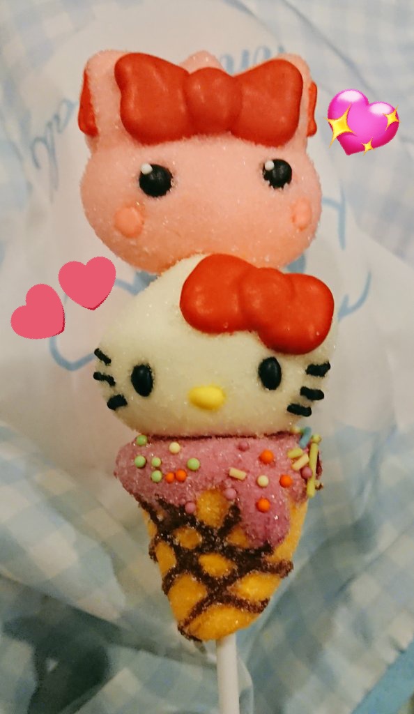 今日のおやつは可愛いマシュマロをいただきます！！
食べるのもったいないけど美味しそうです💓