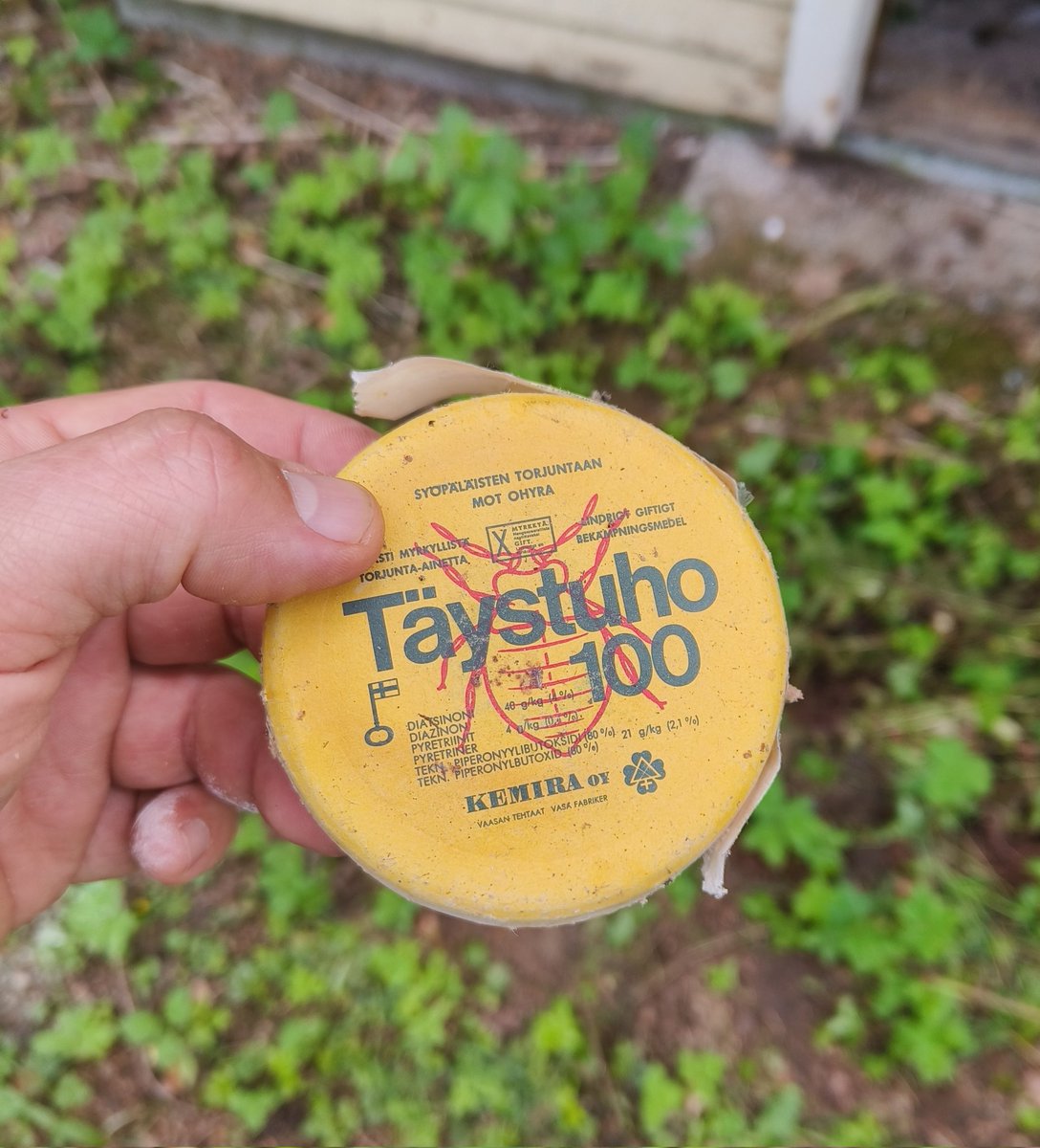 Ennen oli paremmin. Kun otti pakkauksen hyllystä tiesi heti mitä sillä tekee.