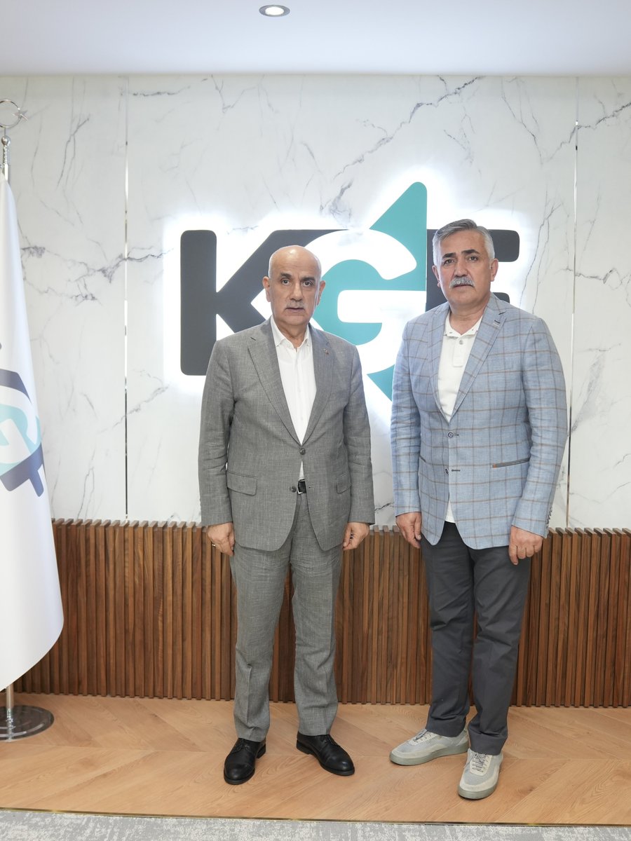 66. Hükümet Tarım ve Orman Bakanı, Kahramanmaraş Milletvekilimiz değerli dostum Prof. Dr. Vahit Kirişçi’yi kurumumuzda ağırladık. 
 
KGF ile Kahramanmaraş ilimize sağladığımız destekler hakkında kendisine bilgilendirmelerde bulunduk.

Nazik ziyaretleri için kendisine