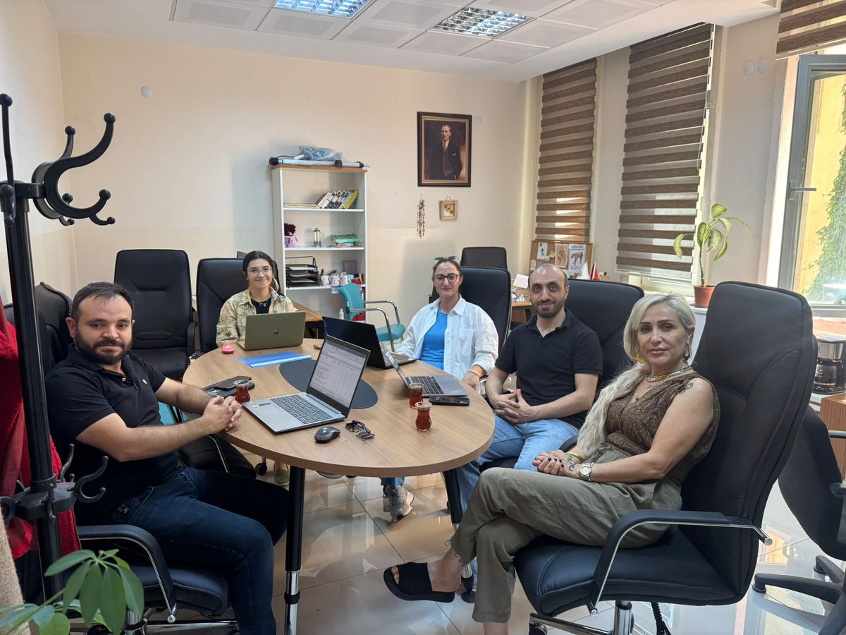 Üniversitemizden Girişimciliğe Katkı Sunacak Çok Ortaklı Proje Çalışmalarına Başlandı!
Haber detayı:
artuklu.edu.tr/tr/turkpatent-…
<a href="/ibrahimozcosar/">ibrahim özcoşar</a> <a href="/resityildiz79/">Reşit YILDIZ</a> 
<a href="/mardinartuklu/">Mardin Artuklu Üniversitesi</a> <a href="/Proko75577299/">PROKO</a> <a href="/TURKPATENT/">Türk Patent ve Marka Kurumu</a> <a href="/Tubitak/">TÜBİTAK</a> 
#girişimcilik #fsmh #sosyaletki #patent #tasarım #tescil