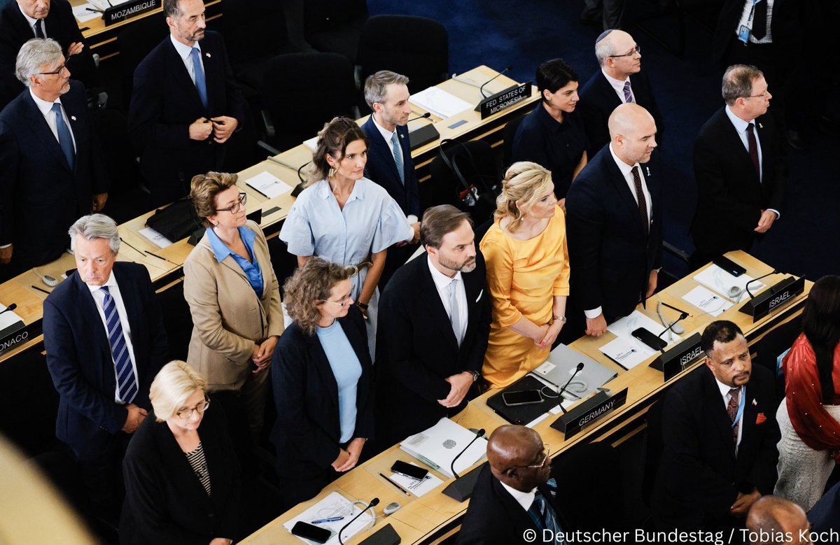 Germany UN Geneva π©πͺπͺπΊπΊπ¦ (@germanyungeneva) on Twitter photo Strengthening cooperation through dialogue: 
At the Inter-Parliamentary Union in Geneva, President of the German <a href="/Bundestag/">Deutscher Bundestag</a> Julia KlΓΆckner and President of the <a href="/bundesrat/">Bundesrat</a> Anke Rehlinger, together with Ambassador Nikola Gillhoff, are promoting intl. parliamentary cooperation. Strengthening cooperation through dialogue: 
At the Inter-Parliamentary Union in Geneva, President of the German <a href="/Bundestag/">Deutscher Bundestag</a> Julia KlΓΆckner and President of the <a href="/bundesrat/">Bundesrat</a> Anke Rehlinger, together with Ambassador Nikola Gillhoff, are promoting intl. parliamentary cooperation.
