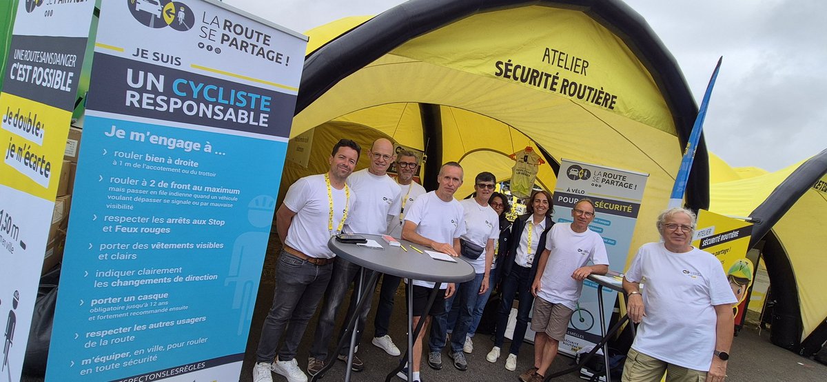 Guillaume et son équipe <a href="/RoutePlusSure/">Sécurité routière</a> <a href="/Prefet86/">Préfet de la Vienne</a> sont sur la Fan Zone du <a href="/LeTourFemmes/">Le Tour de France Femmes avec Zwift</a>.
Un public nombreux et un stand ouvert jusqu'à 15h au <a href="/futuroscope/">Futuroscope</a> .