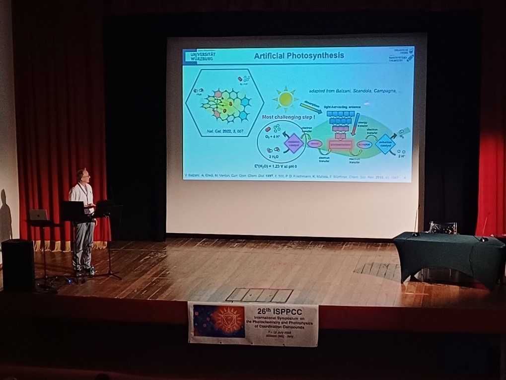 Daniel and Simon enjoyed their time at the 26th International Symposium on Photochemistry and Photophysics  of Coordination Compounds (ISPPCC) in sunny Milazzo, Italy. Congratulations to Daniel for his poster award!😎