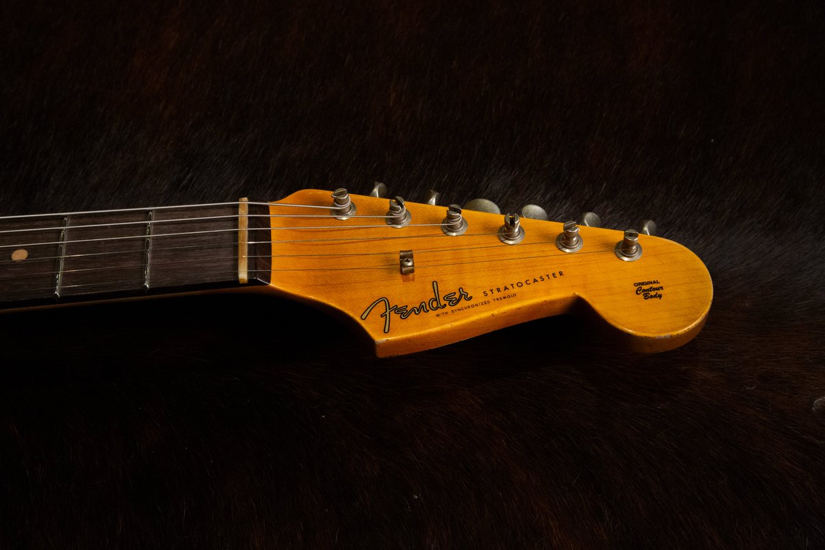 Fender MIJ ST 50s ニトロセルロースラッカー塗装 オマケ付き