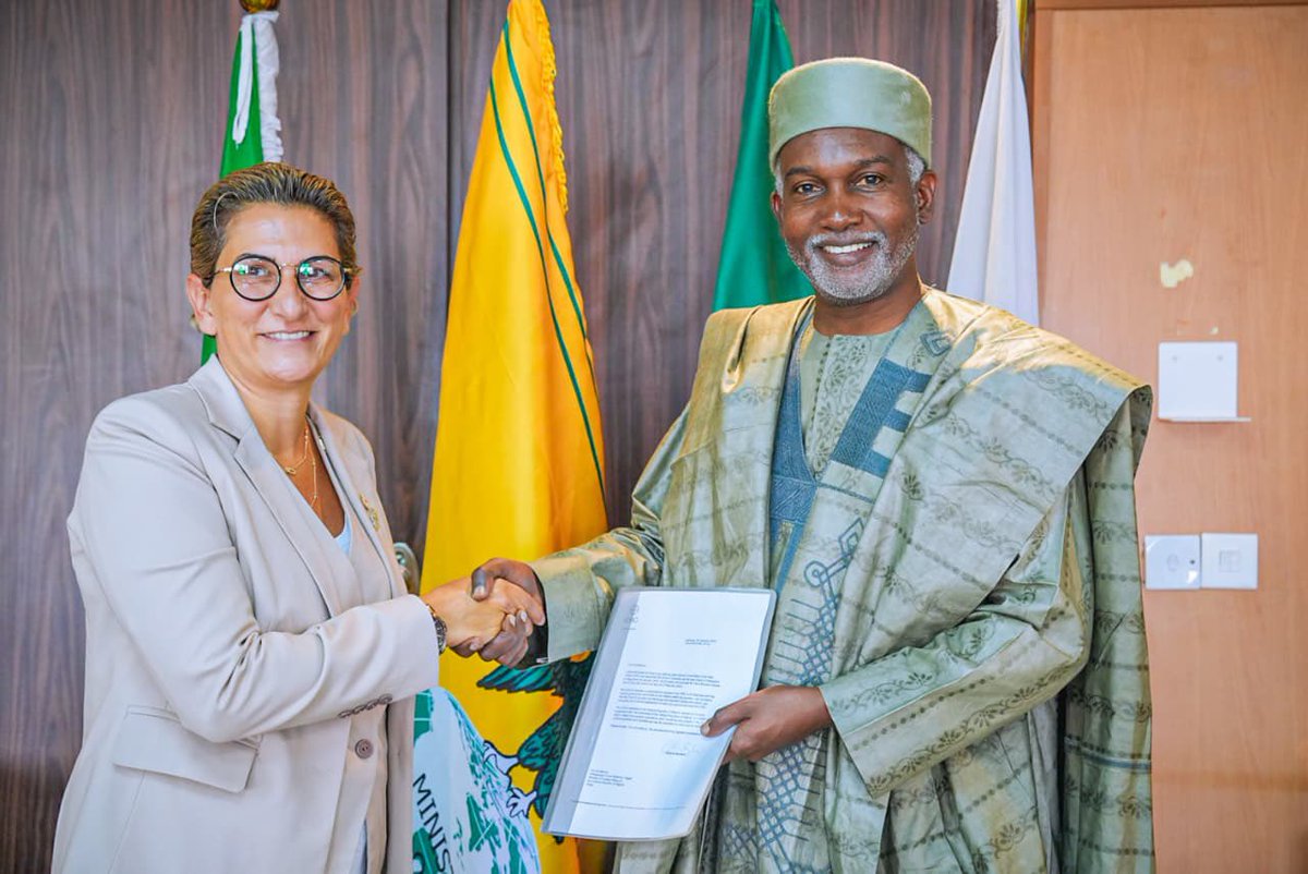 Hon. Yusuf Maitama Tuggar (@yusuftuggar) on Twitter photo I received <a href="/DDoueihyICRC/">Doris El Doueihy</a>, Head of Delegation of the International Committee of the Red Cross (ICRC) in Nigeria, who presented her letters of commission.
We discussed strengthening collaboration on humanitarian response, protection and support for vulnerable communities. I received <a href="/DDoueihyICRC/">Doris El Doueihy</a>, Head of Delegation of the International Committee of the Red Cross (ICRC) in Nigeria, who presented her letters of commission.
We discussed strengthening collaboration on humanitarian response, protection and support for vulnerable communities.