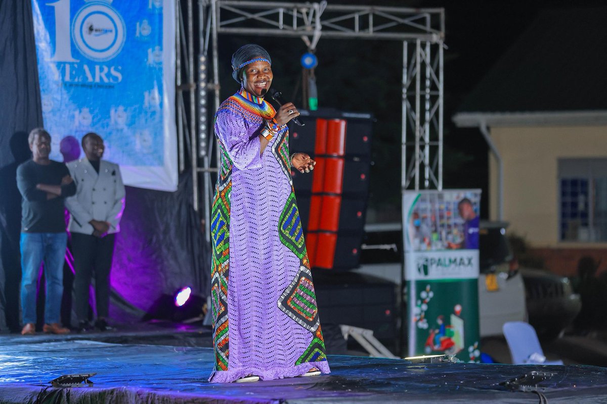 AnguzuVincent4's tweet image. CELEBRATING TOURISM AND CULTURE IN WEST NILE

The Director Finance and Administration - @NRMOnline; @HajjatMedina graced the grand finale of Miss Tourism West Nile held on 27th July 2025 at Leisure Park, Adjumani Town Council.