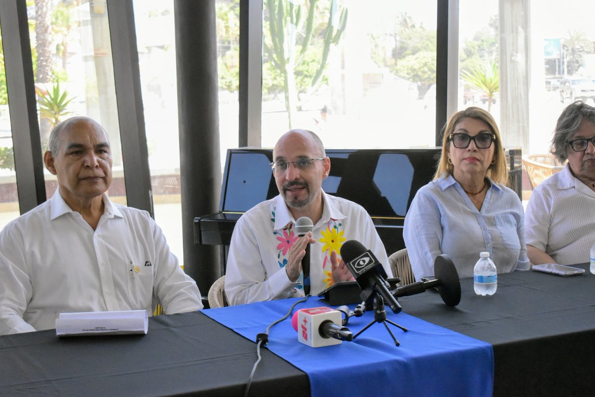 ¡Ensenada levanta la voz! 🗣
Posterior a la marcha donde participaron más de 300 locatarios, que representan el 80% dentro de la zona turística, sostuvimos una rueda de prensa para reiterar lo que venimos exigiendo con toda claridad: piso parejo, legalidad y respeto al comercio