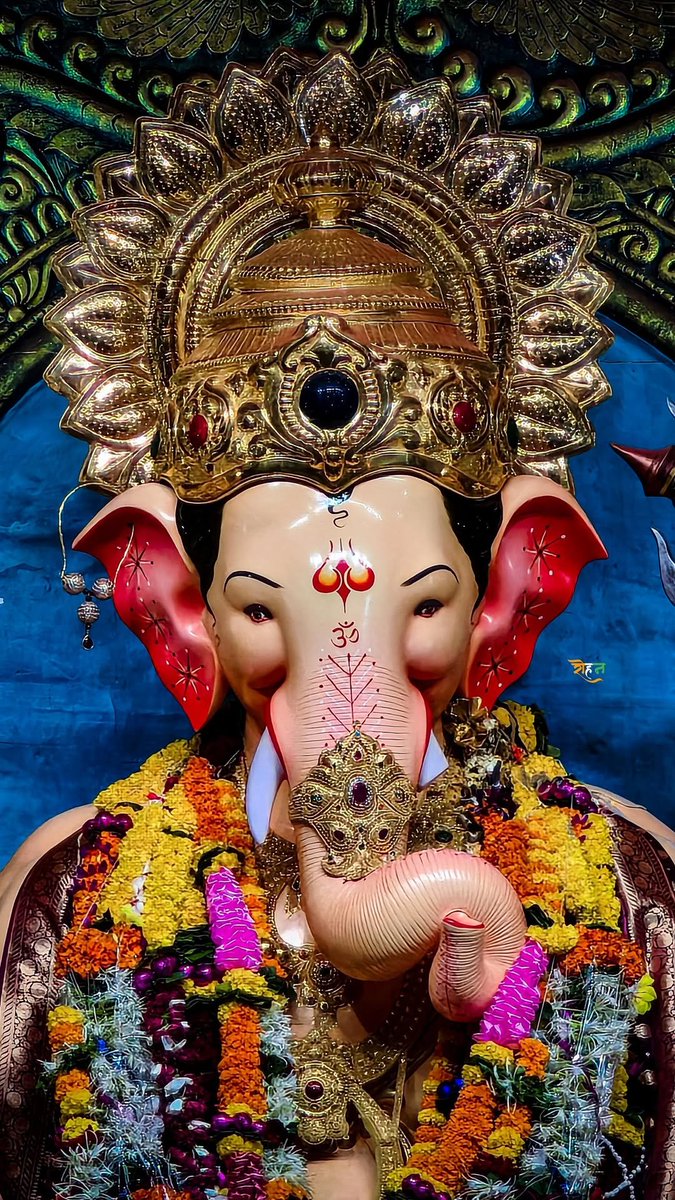 एकदंताय विद्महे वक्रतुण्डाय धीमहि तन्नो दन्तिः प्रचोदयात्॥"