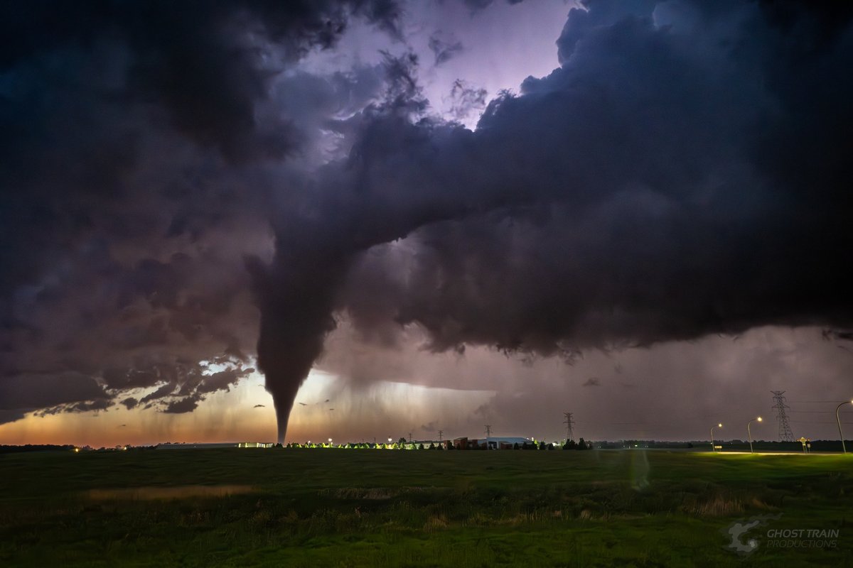 GhostTrainPhoto's tweet image. Take me back to that one day in North Dakota