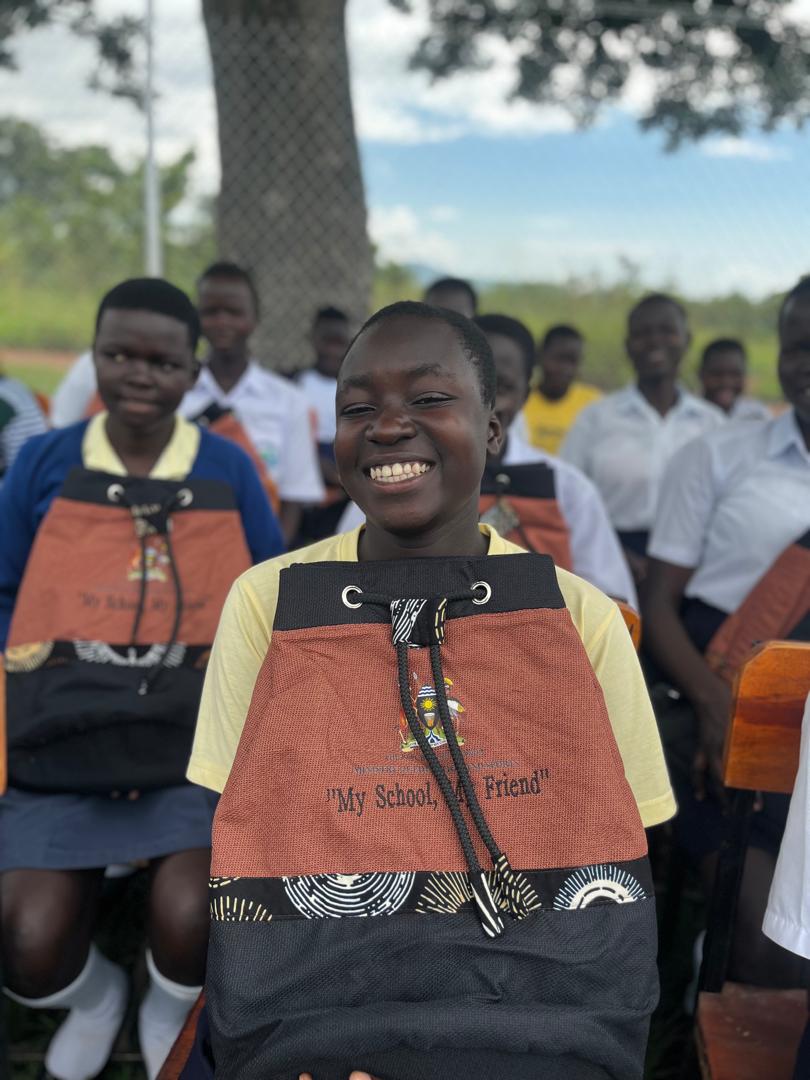EnabelinUganda's tweet image. The radiant smiles and laughter of these students remind us what’s at stake. Every child deserves the happiness and hope that comes with being in school, yet too often, children are pulled out of class by challenges at home or doubts about the value of education.

In partnership…