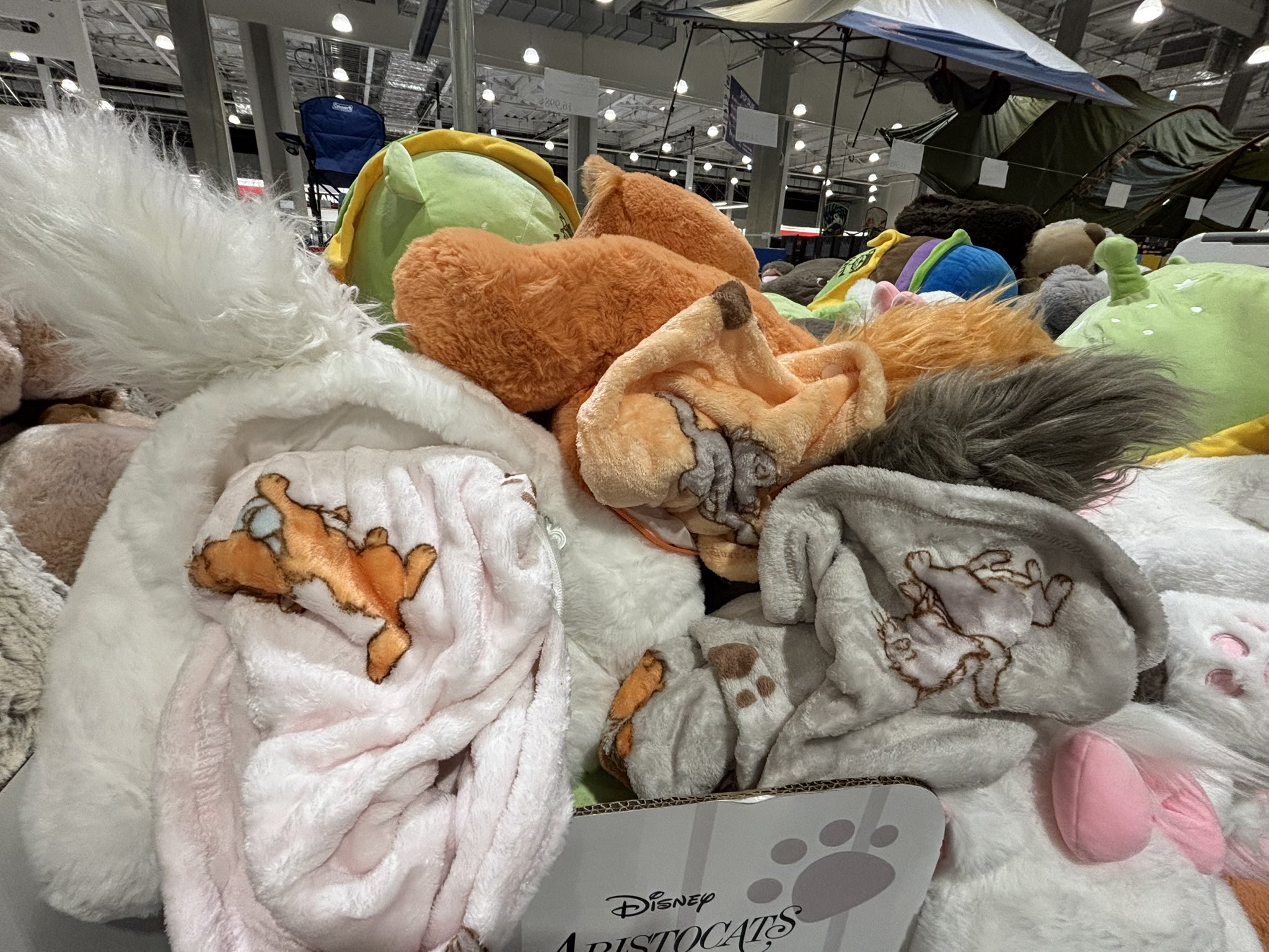 ディズニー ぬいぐるみ　おしゃれキャット　コストコ 新品未使用 マリーちゃん ぬいぐるみ コストコ Costco おしゃれ