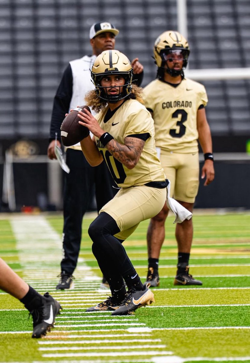 Sidelines - Colorado 🦬 (@ssn_colorado) on Twitter photo The Buffs QB room 😮💨 #SkoBuffs #WeComing The Buffs QB room 😮💨 #SkoBuffs #WeComing