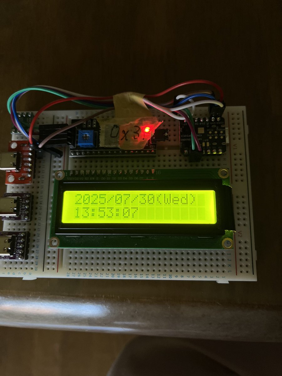 kisaragireona's tweet image. #esp32c3 #ESP32
#マイコン
#電子工作
3.3V駆動だから動かないかと思ったけど5V端子に繋いだら1602Aが動いた。有機液晶OLEDは画面焼けするから、コレを使っていきたい(U ・ꎴ・)電子工作を全てこの液晶にしたい‼️