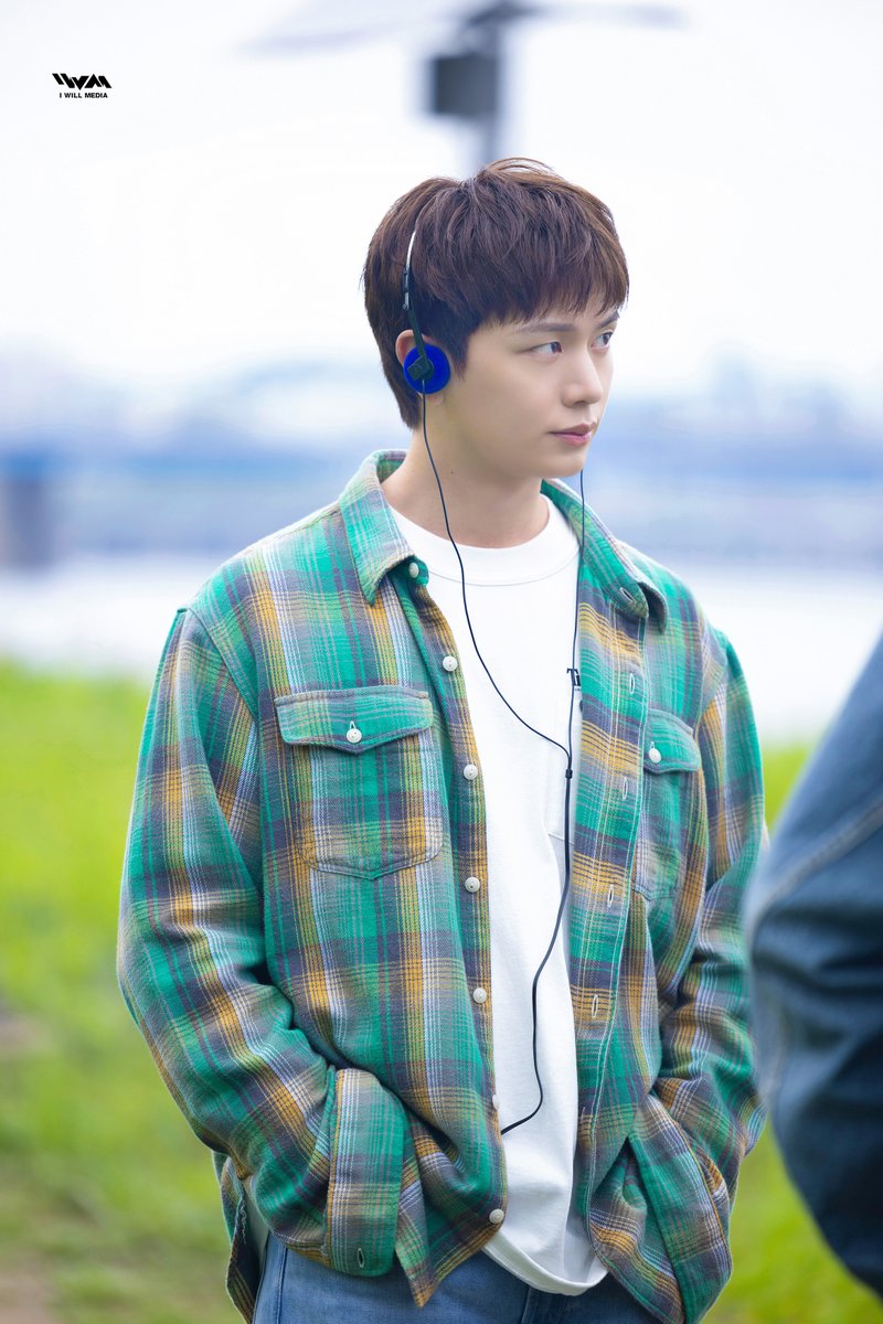 YookSJ_official's tweet photo. [📌]
육성재 2025 FAN-CON 
[The Blue Journey] VCR 촬영 Behind Photo

🔗https://t.co/V5JkQGEOWW

#육성재 #YOOKSUNGJAE
#All_About_Blue #이제야 
#The_Blue_Journey https://t.co/gOrZ8Llhvn