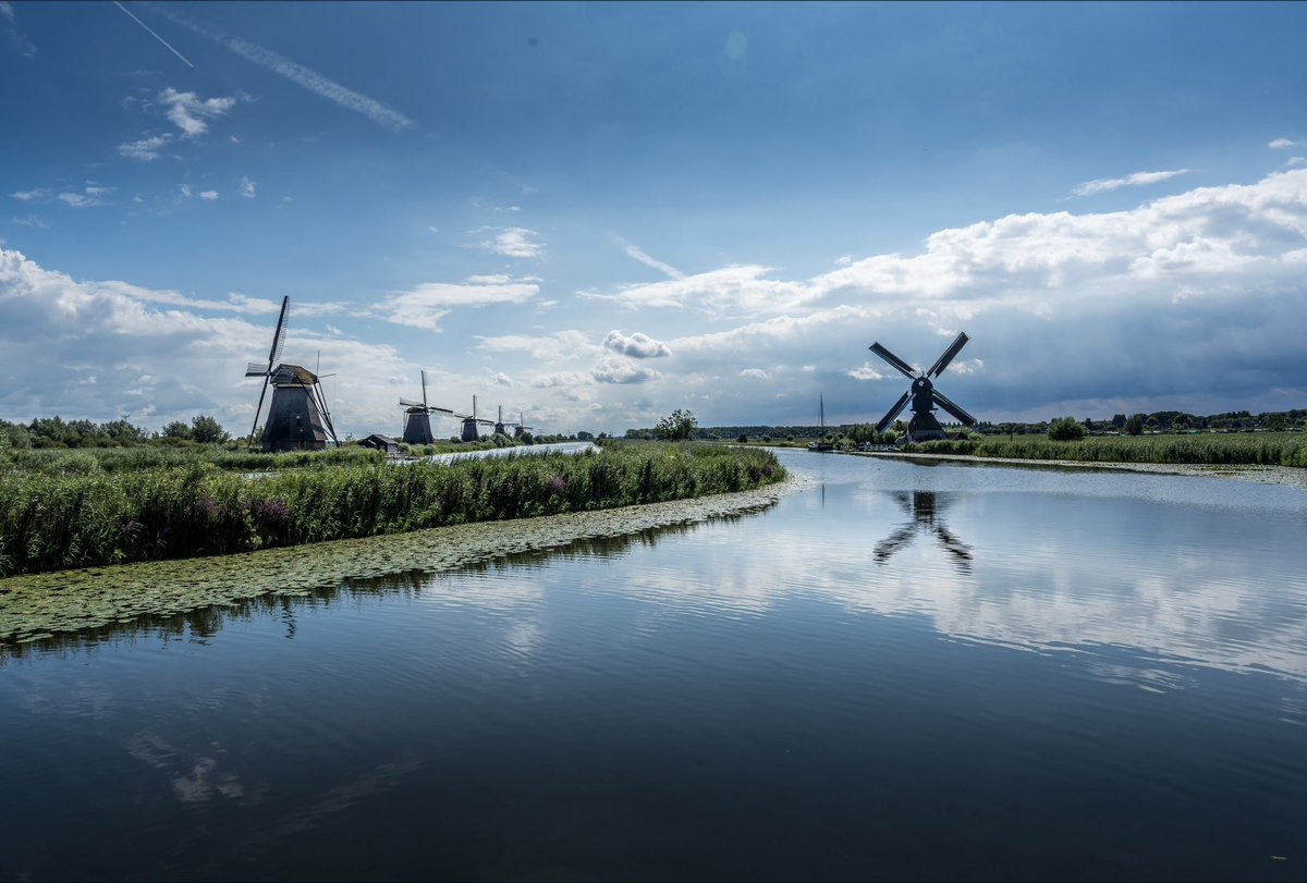 john oomen_foto (@johnoomen_foto) on Twitter photo <a href="/WilliamHuizinga/">William Huizinga</a> Ook vandaag zijn er Blauwe luchten met wat onschuldige wolkjes, maar er is met name aan de kust ook veel wind.
Wel Heerlijk weer om erop uit te trekken...
John Oomen
Kinderdijk <a href="/WilliamHuizinga/">William Huizinga</a> Ook vandaag zijn er Blauwe luchten met wat onschuldige wolkjes, maar er is met name aan de kust ook veel wind.
Wel Heerlijk weer om erop uit te trekken...
John Oomen
Kinderdijk