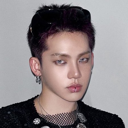 CHSLOOKS's tweet photo. FACE 📸 #최현석 #CHOIHYUNSUK https://t.co/BV13BSugir