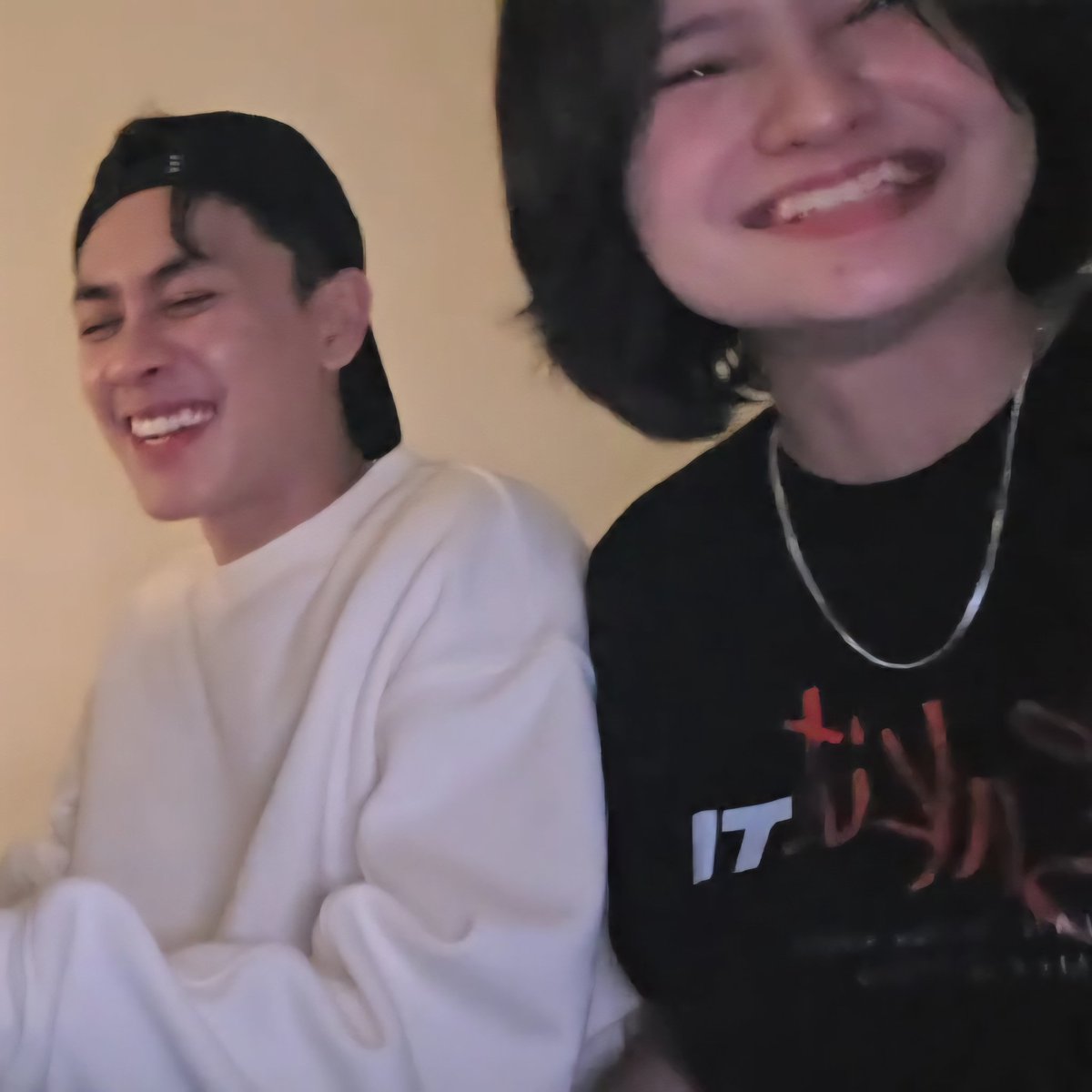 ( ^-^)ノ∠※。.:*:・'°☆