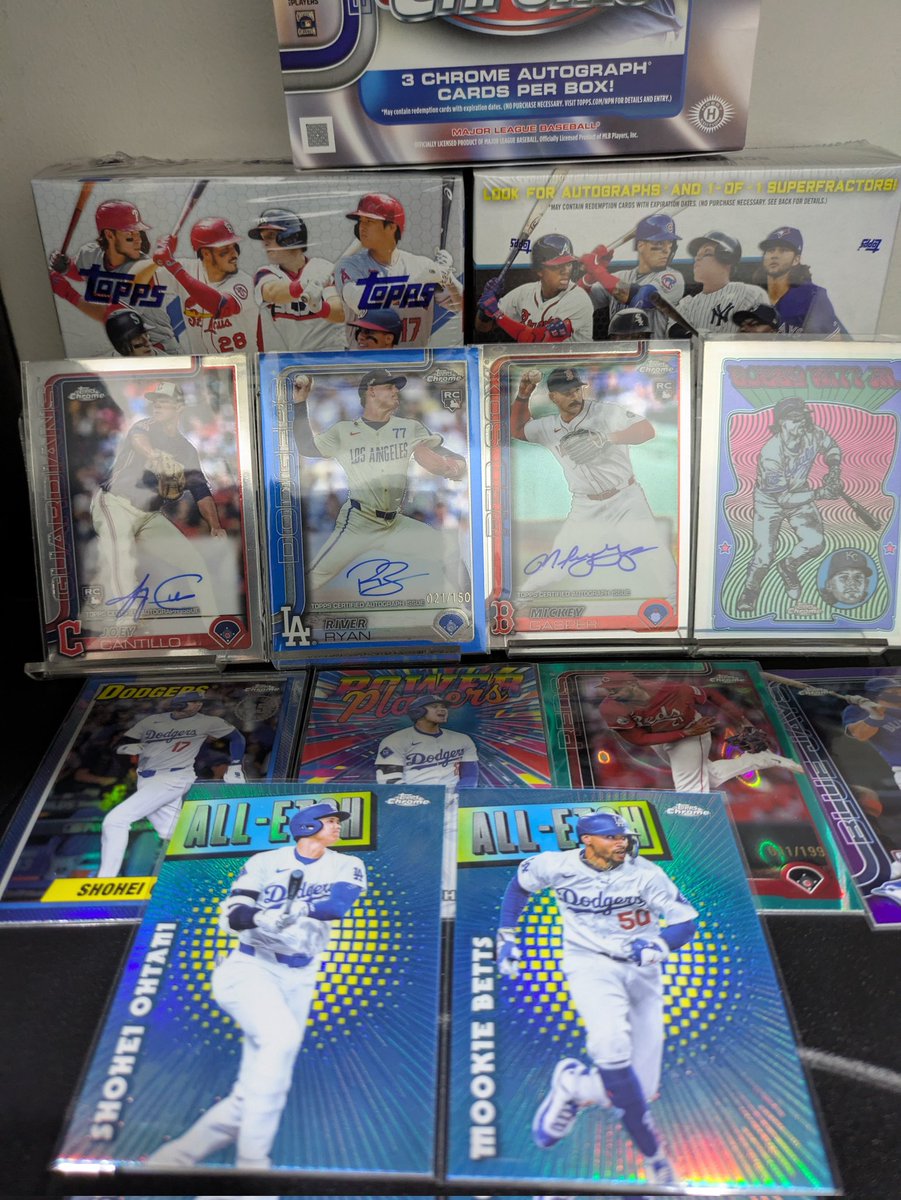 4ANR79pZenRTM29's tweet image. 水道橋帰り、早速開封⚡
2025topps crome mlb jumbo
ultra violet  bobby witt jr
river ryan    /150
#toppsbaseball 
#toppscrome