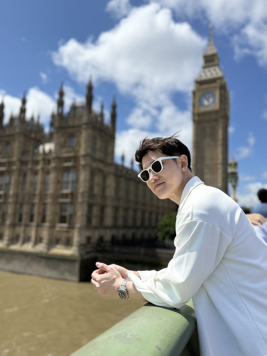 pekae_tws's tweet photo. Pekae live in #London 🇬🇧
#UK #BigBen #ElizabethTower https://t.co/wdfeFemc8y
