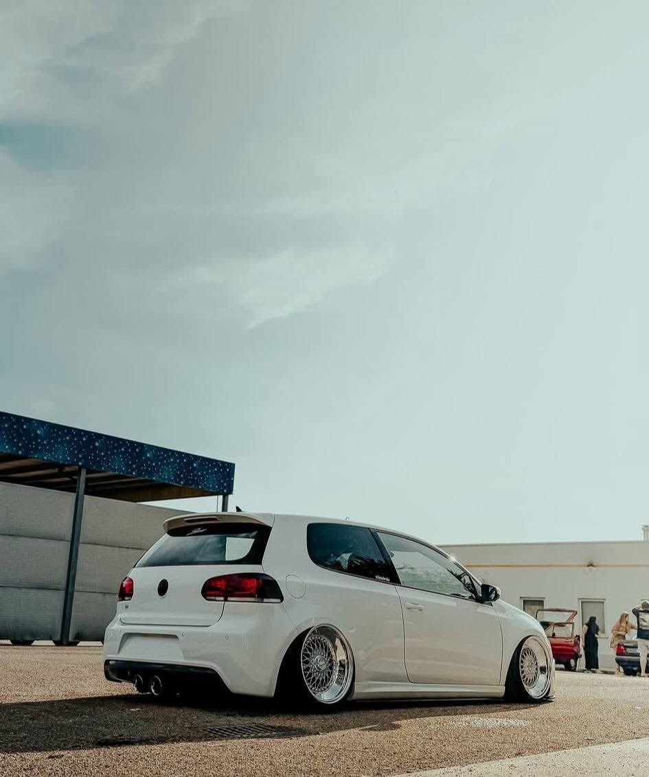 EpicDubs's tweet photo. 🥋 .:R
#VW #Volkswagen #GolfR #Mk6 #VwGolf #Mk6R #BBSRS #BBSwheels #Stanced #DubLife https://t.co/K87z0yE6qs