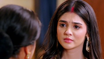Pinkvilla247's tweet photo. Prarthana’s Kitchen Special: Bua Maa & Sonalika Roast Edition 🍳🔥
Forget food—Prarthana’s favorite roast is Bua Maa and Sonalika, served hot with sass and zero chill.
#PranaliRathod #ITA2025PranaliRathod #KumkumBhagya #PraShiv #TVDrama #DesiSass #RoastQueen #SerialTwists https://t.co/FEvAiEvEYz