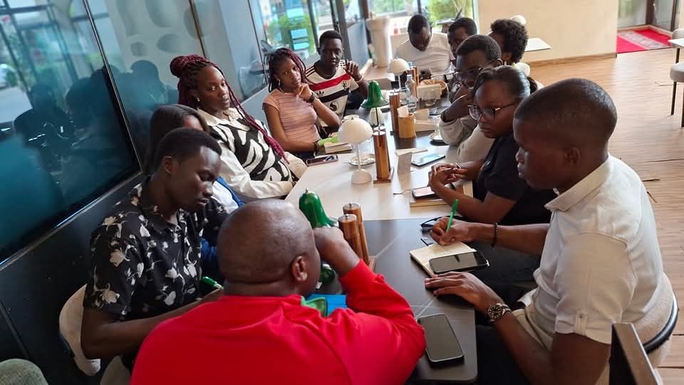 Fidelwenu's tweet photo. A meeting with Deputy leader Safina party .
#Safina party https://t.co/FFXcOVaxuA