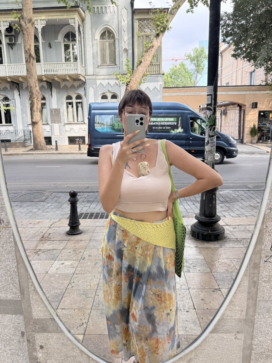 _pixelpeach_'s tweet photo. I just finished knitting a little shawl and took a morning walk through the deserted streets of Tbilisi.

What about you? Any news on your end? https://t.co/9VLRwyWDkz