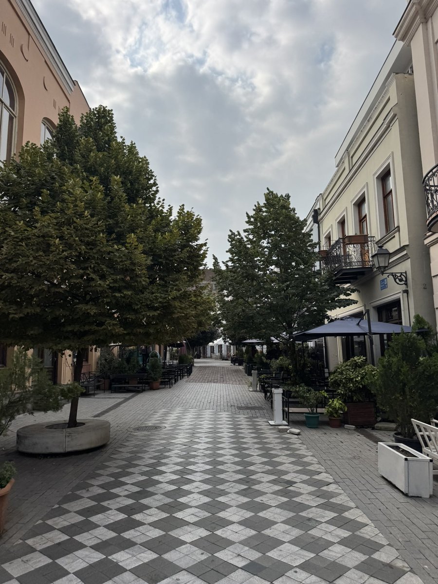 _pixelpeach_'s tweet photo. I just finished knitting a little shawl and took a morning walk through the deserted streets of Tbilisi.

What about you? Any news on your end? https://t.co/9VLRwyWDkz