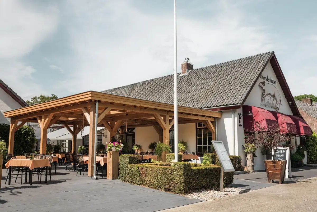 horecaspot's tweet photo. Horeca te huur &amp; te koop in📍Limburg

Het horeca-aanbod is hier net zo gevarieerd als de regio zelf. Of je nu een sfeervolle bistro in een historisch centrum wilt starten, een hotel wilt overnemen in een toeristische omgeving. 

Bekijk het aanbod 🔗 https://t.co/ftqPCgFSlR https://t.co/IqEz9kZmn8