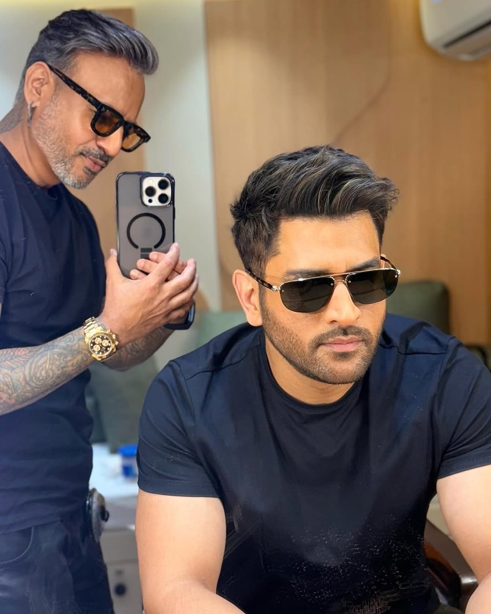 MAN OF MASSES 😎❤️‍🔥

@MSDhoni #MSDhoni