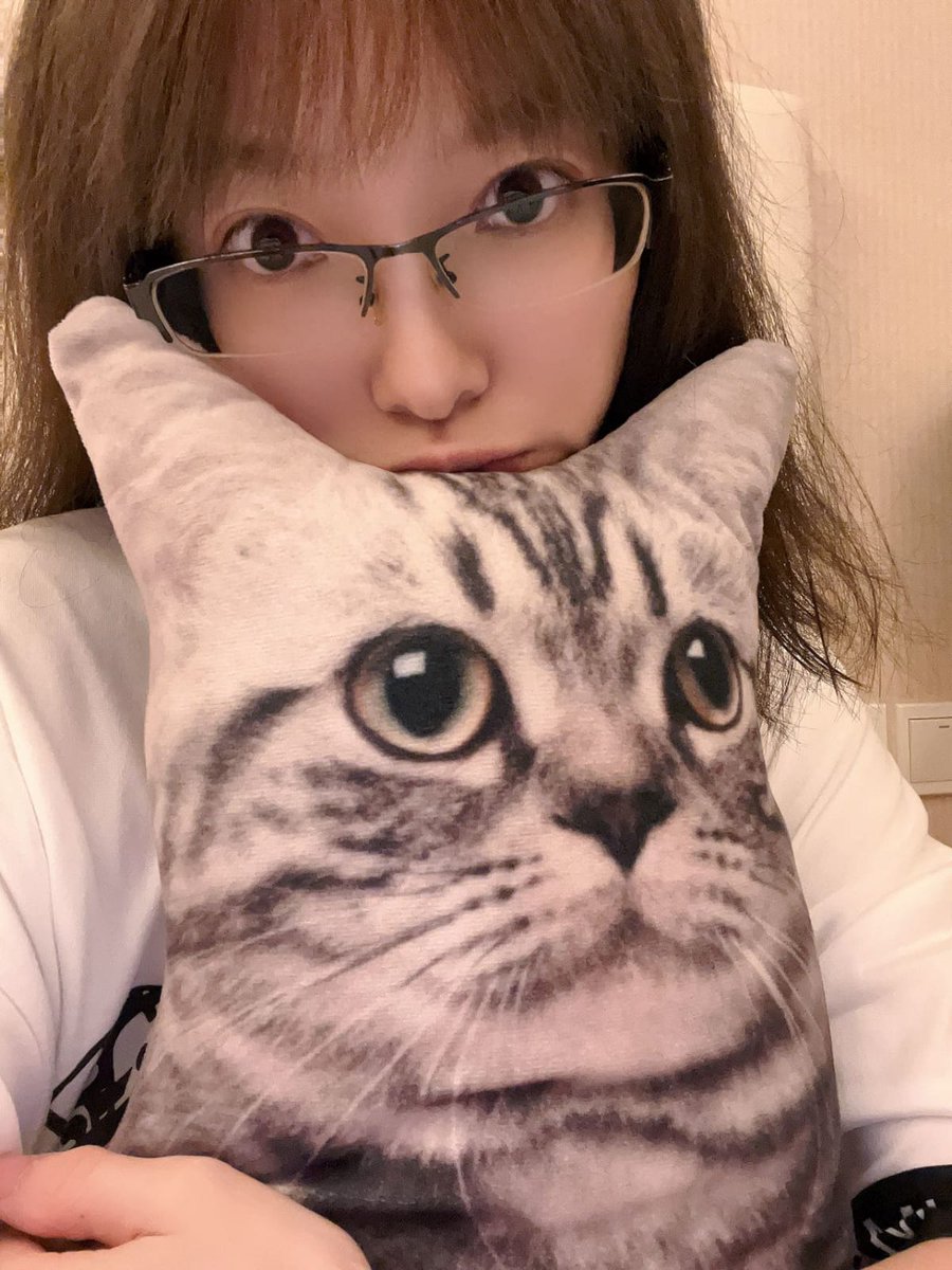 Good night. I hope everyone can be happy every day.😍😍