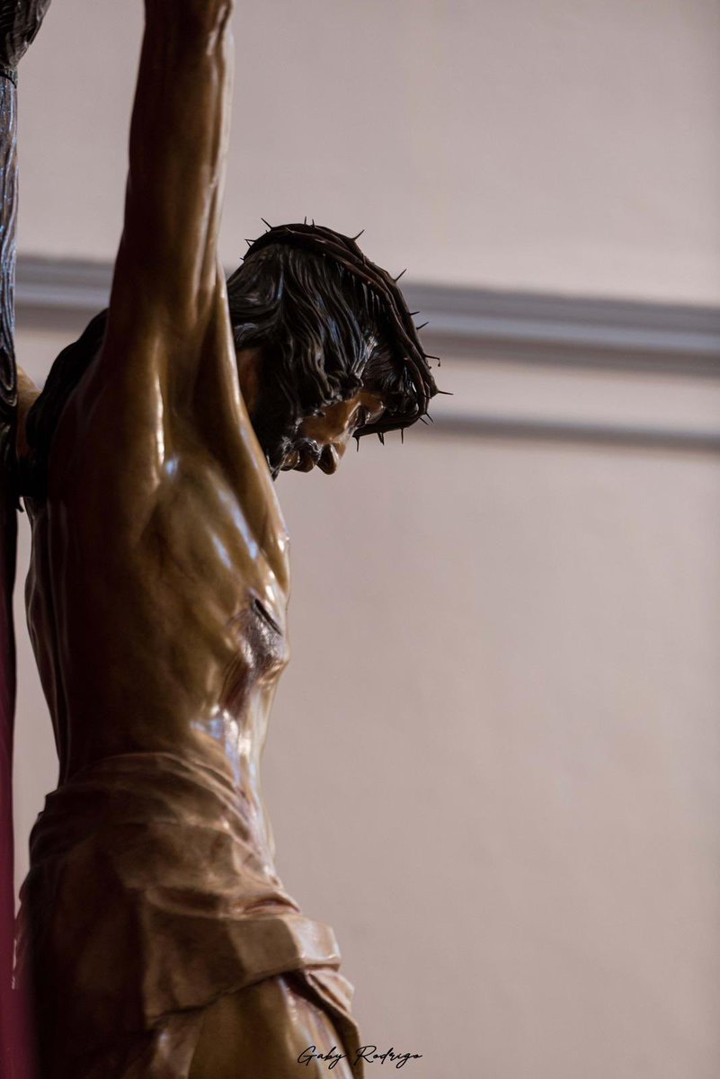 🌹MIÉRCOLES DEL SEÑOR🌹

Mateo 13, 44-46
El Reino de los cielos parece un tesoro escondido en un campo. Quien lo encuentra lo vuelve a esconder, y alegre, vende cuanto tiene y lo compra.

#SomosSangre #MercedariodeSanFelipe #ElSeñor #CofradíasMlg 
@archisangre <a href="/AmVeracruzCamp/">La Vera Cruz de Campillos</a>