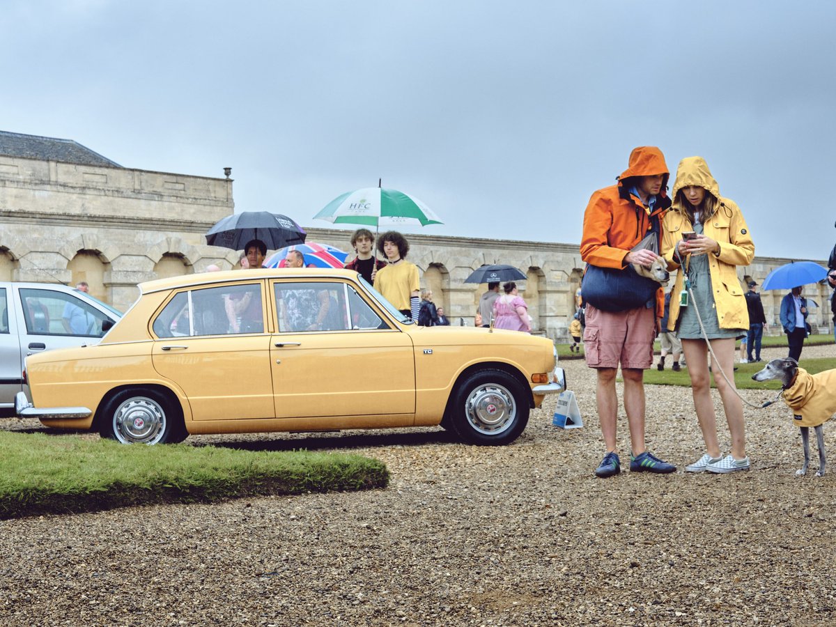 theintercoolerx's tweet photo. ‘So turned off are these kids by increasingly dull and unaffordable modern fare, they’re turning back towards the cars their parents drove.’

@Andrew_Frankel judged a concours open only to cars of the most exceptional ordinariness. Welcome to the Festival of the Unexceptional. ⬇️ https://t.co/UW4HFOxBRK