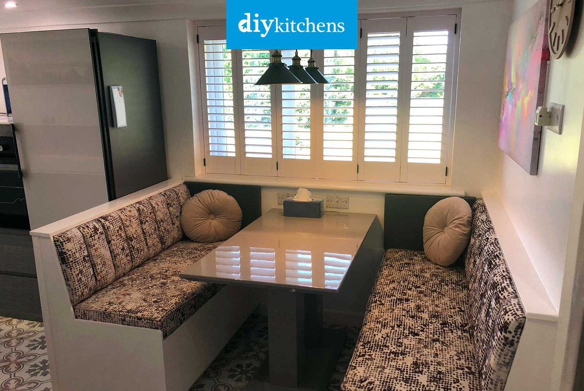 DIY_Kitchens's tweet image. 🌟 Colin &amp;amp; Joan from Lincolnshire shows us their completed Innova Luca Gloss Heron Grey Handleless #kitchen, supplied by DIY Kitchens (Ref:4096) - bit.ly/CustomerKitche…

Visit diy-kitchens.com to see how much you could save on your new kitchen

#luca #handlelesskitchens