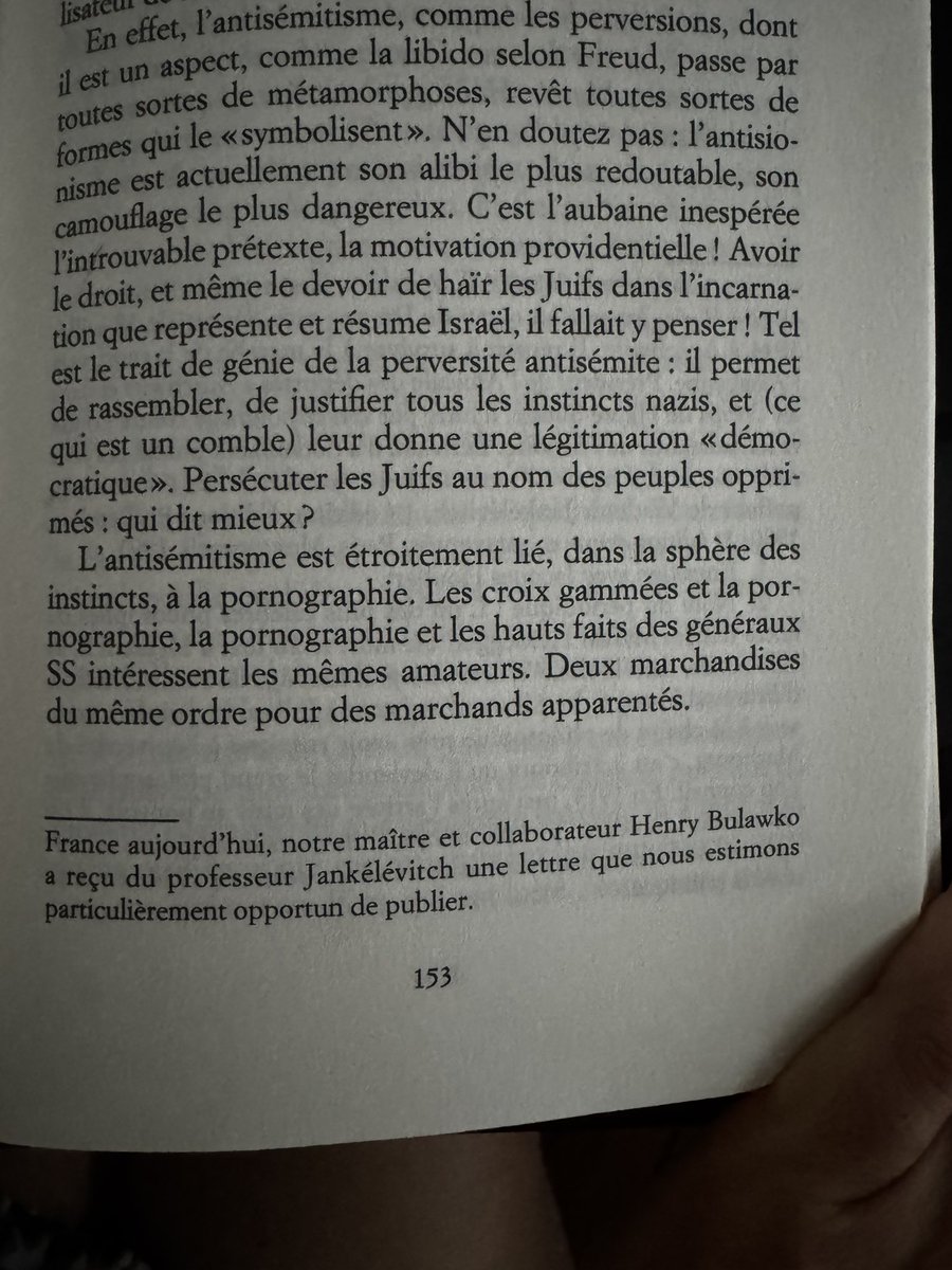 #VladimirJankelevitch écrivait cela il y a des décennies. Pourtant, il parle du présent comme s’il l’observait.