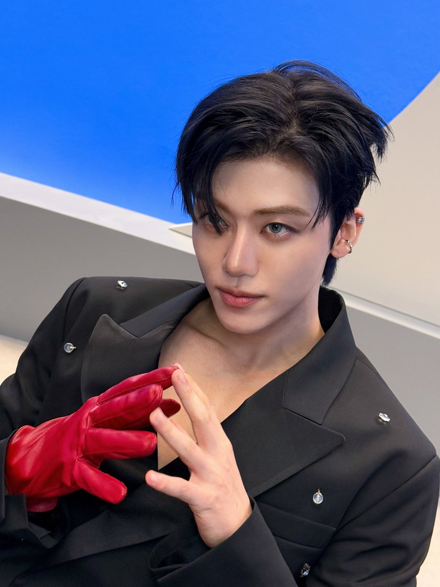 𝙮𝙤𝙪𝙧 𝙛𝙖𝙩𝙝𝙚𝙧 tweet media
