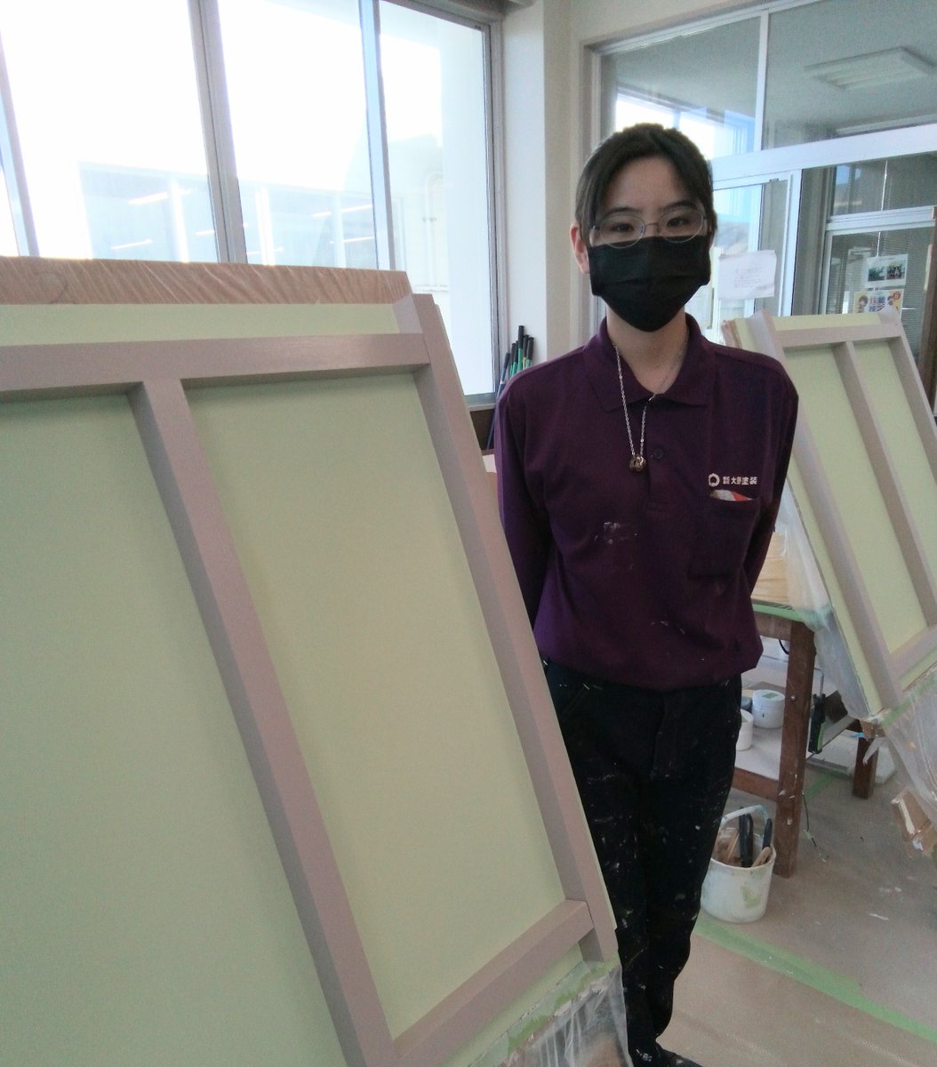 miyakun525583's tweet image. 今日は、建築塗装科の訓練日です。建築塗装科では(株)タニグチ防水塗工、(株)緒方塗装、(株)大野塗装から社員が訓練生として学科と実技を学んでいます。今日の練習の成果です(^▽^)/　＃建築塗装　　＃緒方塗装　＃大野塗装　＃タニグチ防水塗工