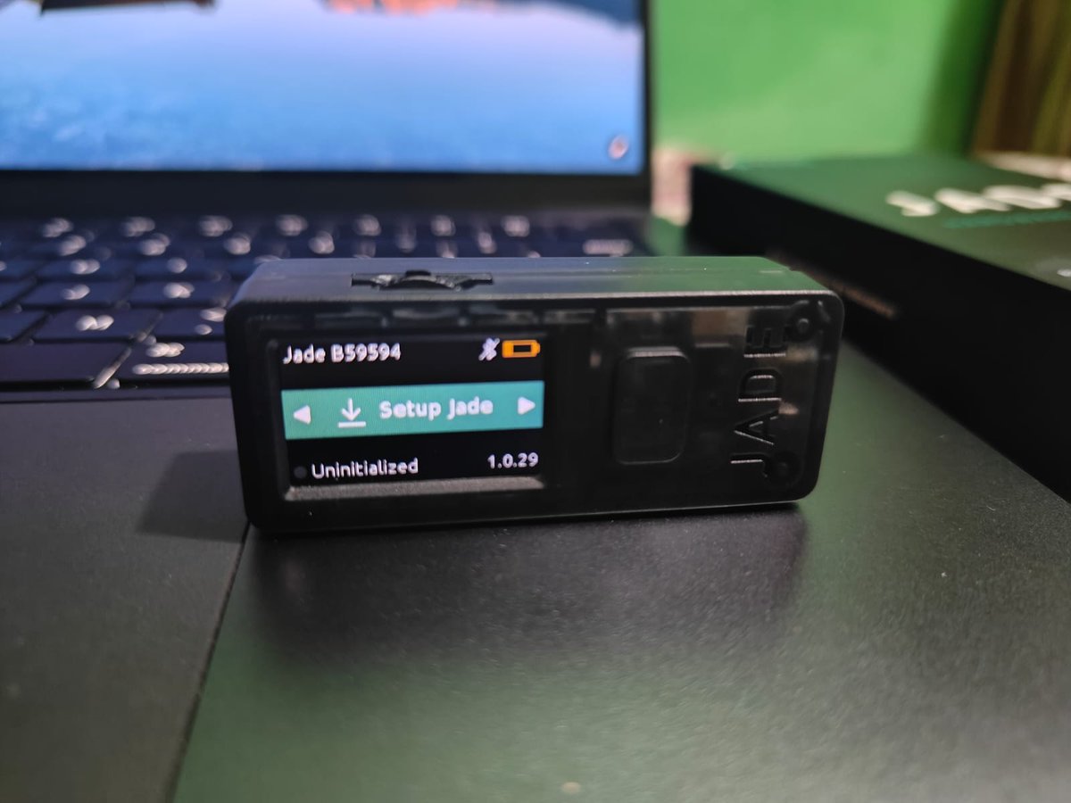ajay_sehwal's tweet photo. Just received my @BlockstreamJade  wallet – it looks and feels amazing.
Big thanks to the @summerofbitcoin and @Blockstream  for this powerful tool. 
Can’t wait to put it to use!  #bitcoin #BlockstreamJade https://t.co/N3tW52jcQp