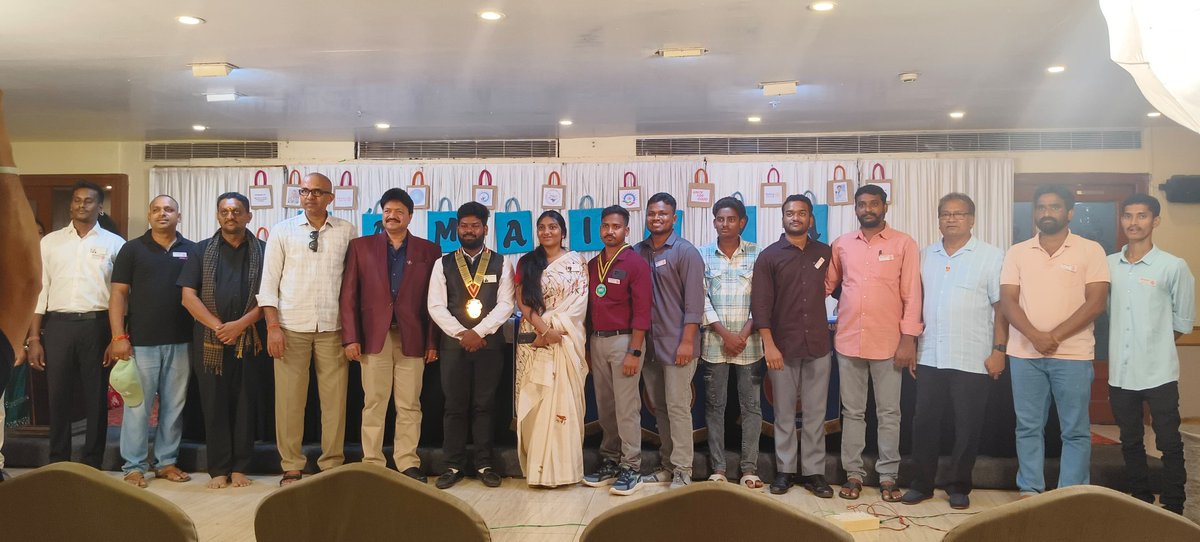 Rotaract_vzm's tweet photo. New borad members installation 
#Rotaract #RID3020 https://t.co/mfBxfCQ107