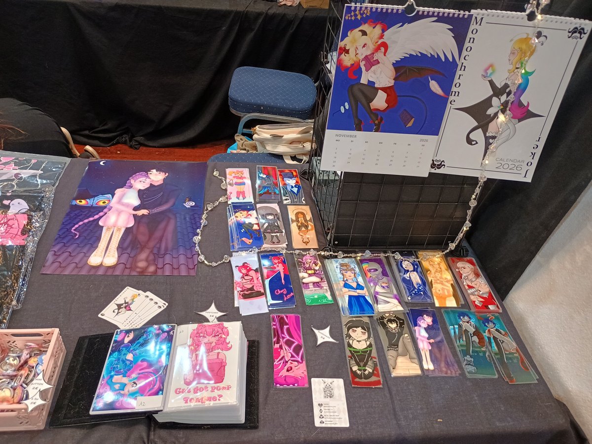 JokerMonochrome's tweet photo. ComicCon Saar is over and I'm finally home. π
The Con certainly was a learning experience...
Well at least the next ComicCon in Freiburg seems to be promising.
All the excess stock has and will be added to my Ko-Fi Shop.
#comiccon #artistally #kofishop #art #comicconsaar https://t.co/U7YgCxnmlp