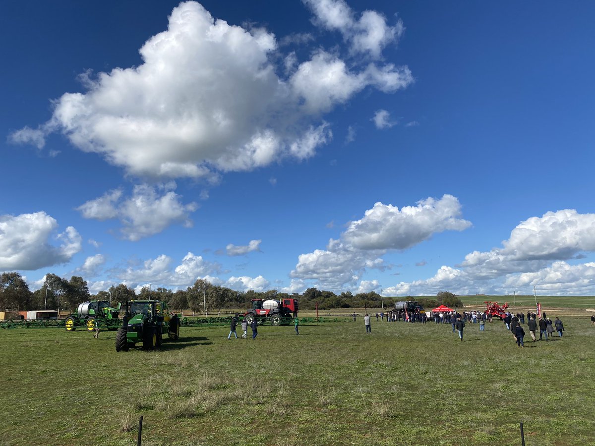 Chris Davey (@cropdoctor54) on Twitter photo Big kid’s toy time!
<a href="/1800weevil/">Ben White</a> in his element amongst the big machines with the latest technologies! #Legend 
Cracking day for it. 👌 Big kid’s toy time!
<a href="/1800weevil/">Ben White</a> in his element amongst the big machines with the latest technologies! #Legend 
Cracking day for it. 👌
