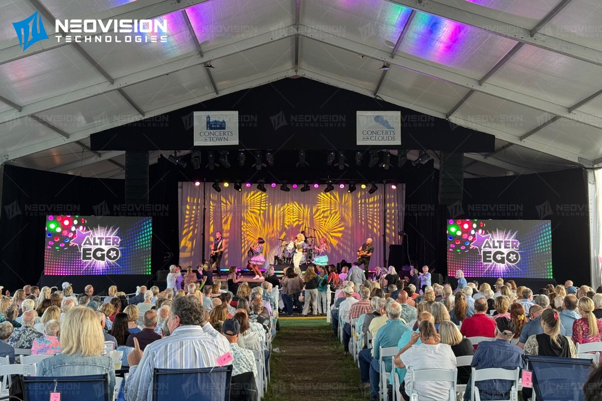 neovisonled's tweet image. The N-RI Series P2.9mm (500x1000mm) LED display delivered stunning visuals at this live event, energizing the audience with vibrant colors and smooth dynamic content. Thanks to our client for sharing this great on-site photo!

#indoorledscreen #LEDstage #RentalLED #USstock