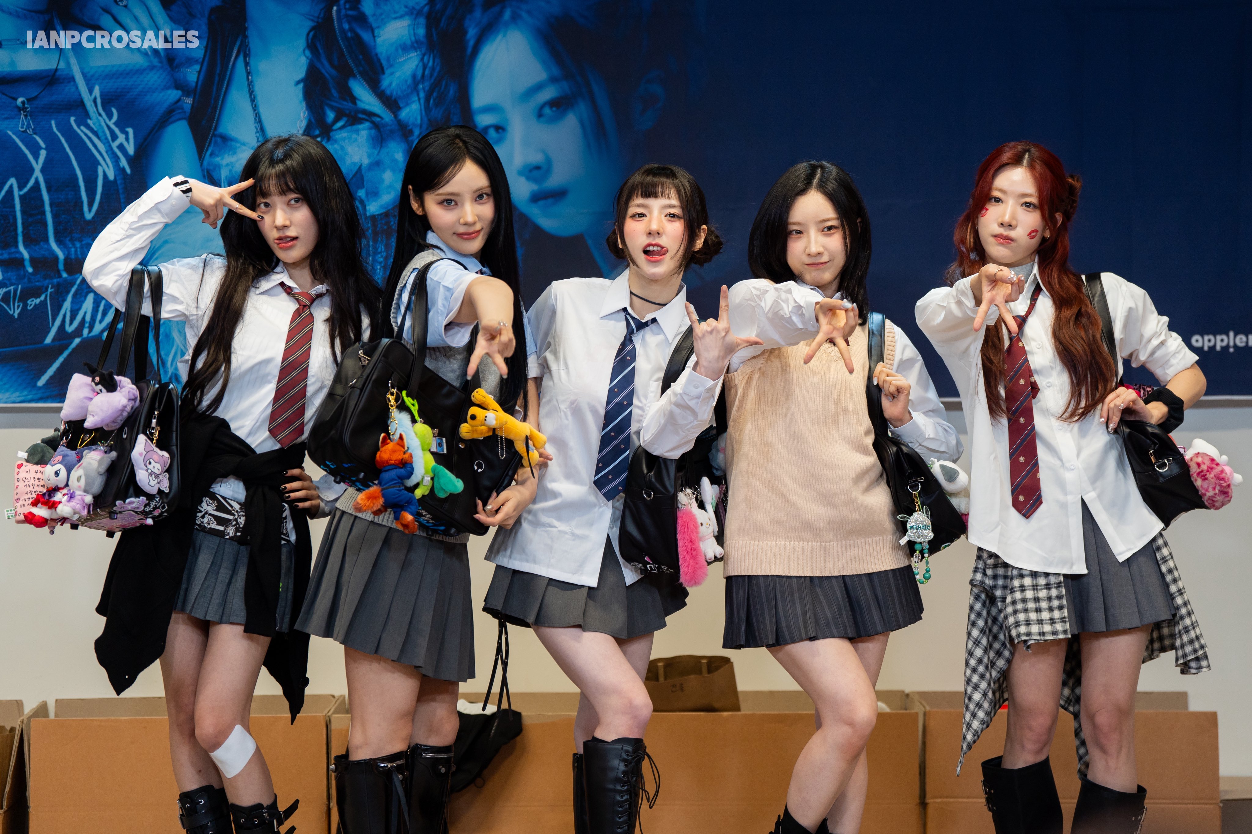 tripleS トエス ファンクラブキット FC 1期 tripleS ﾌｧﾝｸﾗﾌﾞ限定商品 | Sony Music Shop・CD・DVD・ﾌﾞﾙｰﾚｲ