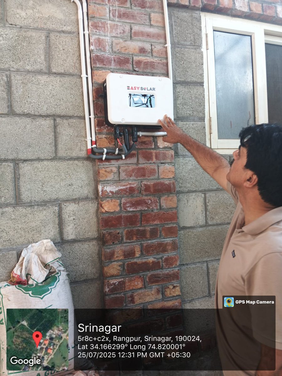 Two new rooftops, one cleaner tomorrow! 
5KWp SRT commissioned in Zakura &amp; 3KWp in Shivpora both now harnessing the sun to light up Kashmir sustainably.
#SolarPower #GreenKashmir #RenewableEnergy #KPDCL