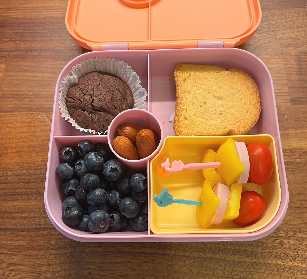 Doitzu_Gohan's tweet photo. 小1学童弁当
朝&amp;昼食兼ねたお弁当。ほぼほぼ手付かずで帰って来る… https://t.co/0PcH8D2oJV