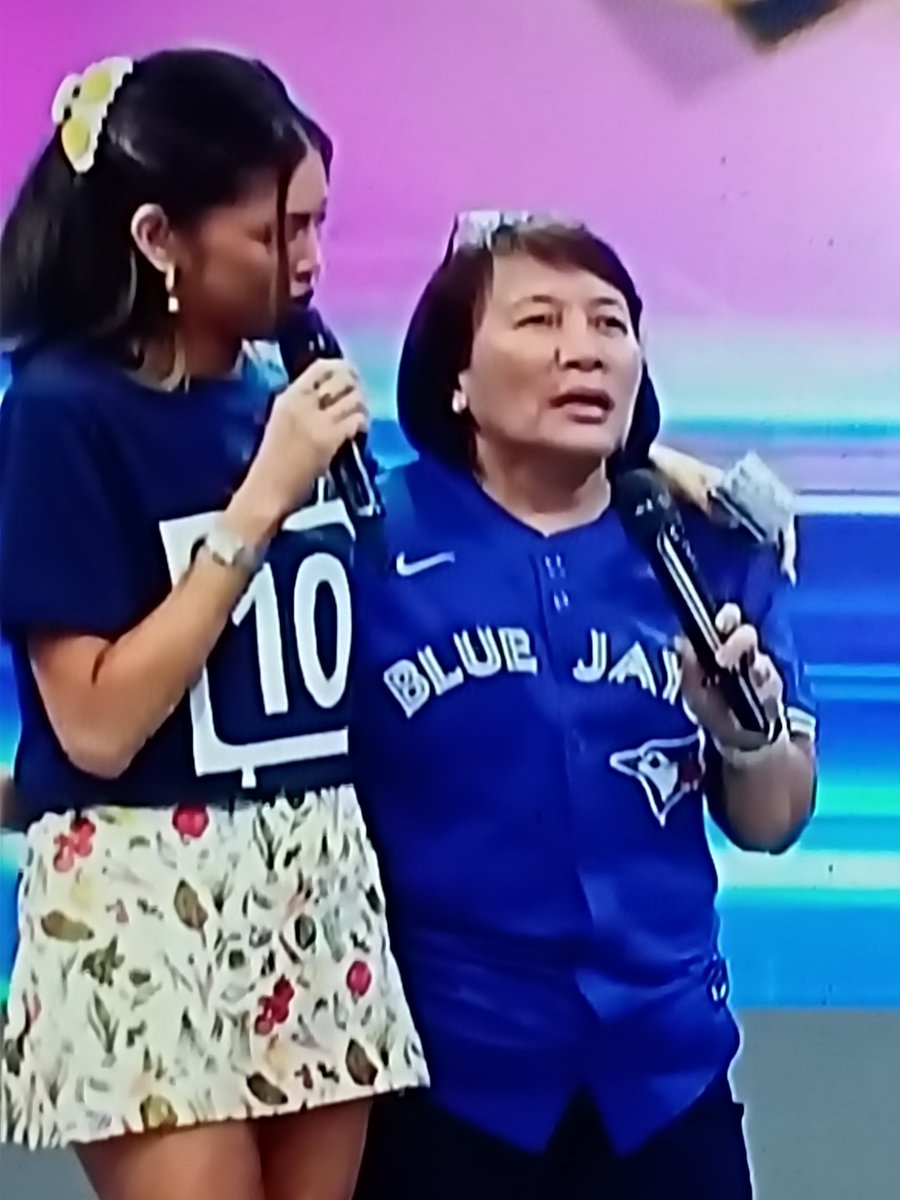 Litz_Borja's tweet photo. Mainer si ate from Canada!Peraphy!
#MaineMendoza
#mainedcm https://t.co/FUAN73ErbM