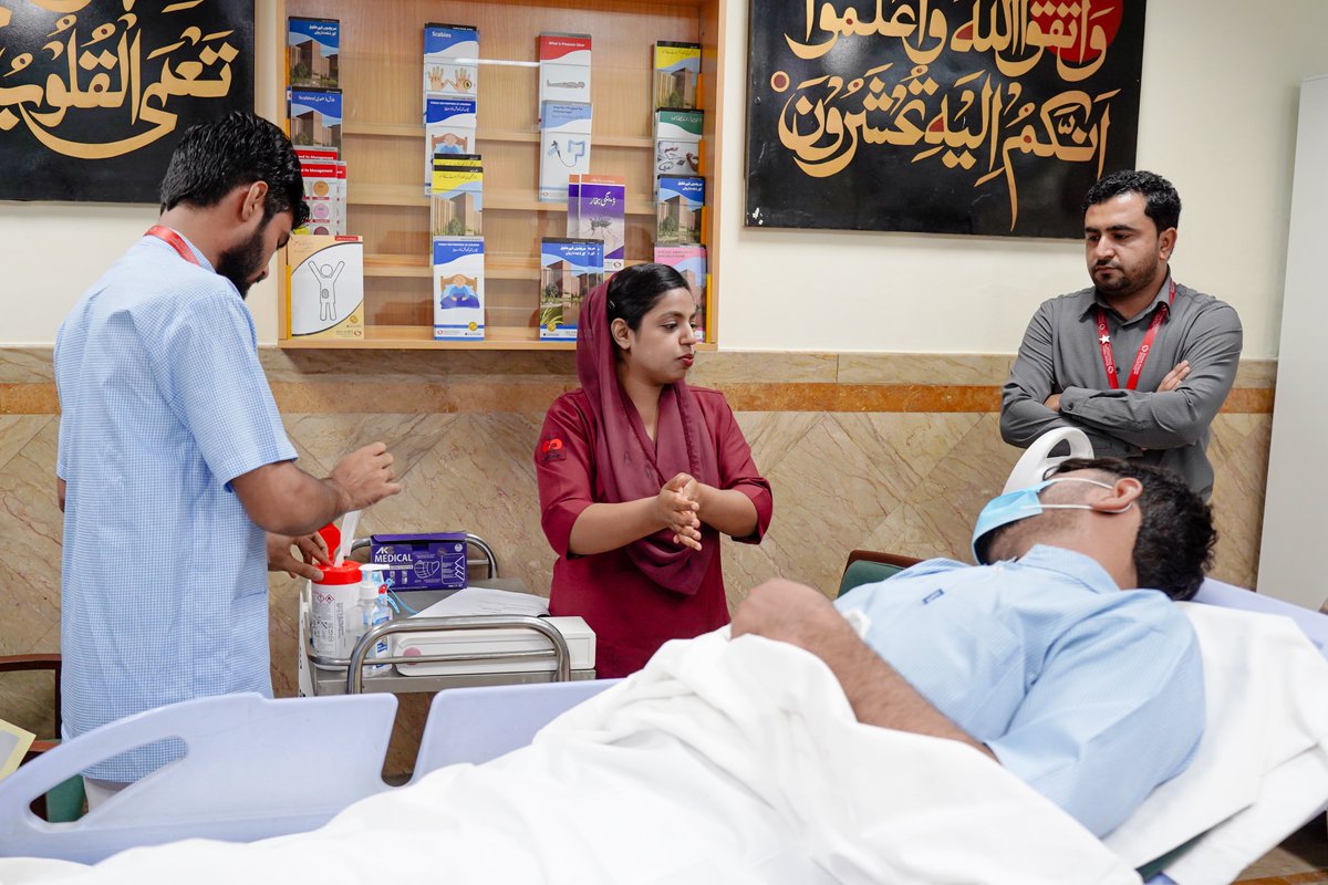 Shaukat Khanum Hospital in Lahore conducted its Annual Epidemic Preparedness Drill, with participation from doctors, nurses, housekeeping, laundry, security, and OPD staff.

#SKMCH #EpidemicPreparednessDrill