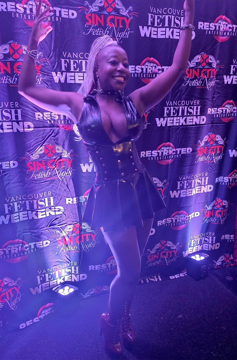 Vancouver Fetish Weekend 2025. Did I spank you there??

Fansly.com/divadomme